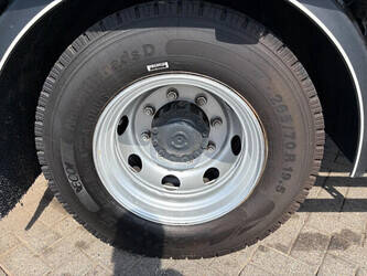 2020-iveco-120e-1467551-48129588