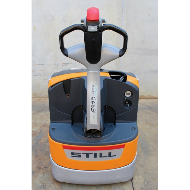 2020 ستيل EXU 18 LI-ION-48135405