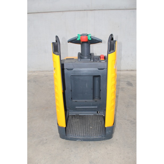 2010 جنجهينريتش ERE 225-48135790