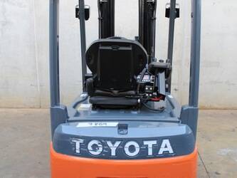 2019-toyota-8fbe16t-1467563-48135967
