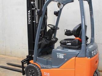 2021-toyota-8fbe15t-48136041