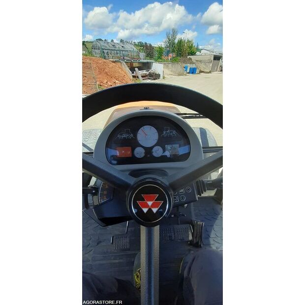 2011 ماسي فيرغسون 6445 Dyna6-48140065