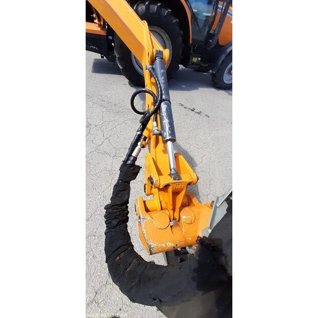2011 ماسي فيرغسون 6445 Dyna6-48140080