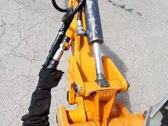 2011-massey-ferguson-6445-dyna6-48140080