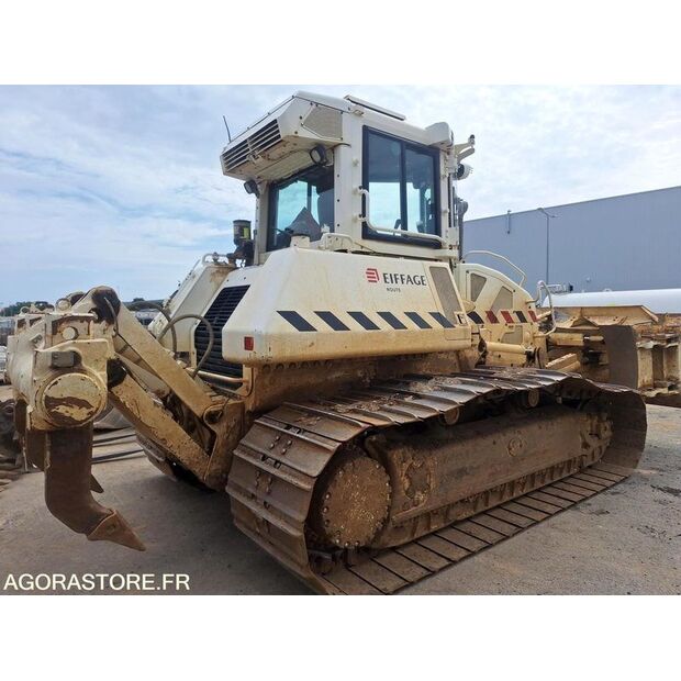 2017 كوماتسو D61PXI-48140122