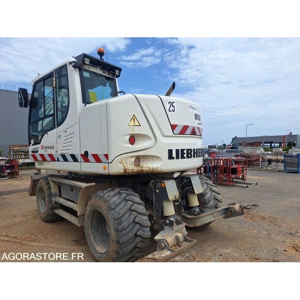 2016 Liebherr A912-48140133