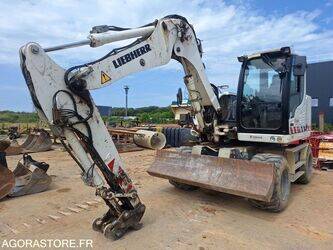 2016-liebherr-a912-48140137
