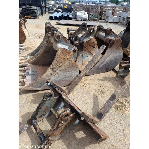 2016 Liebherr A912-48140138