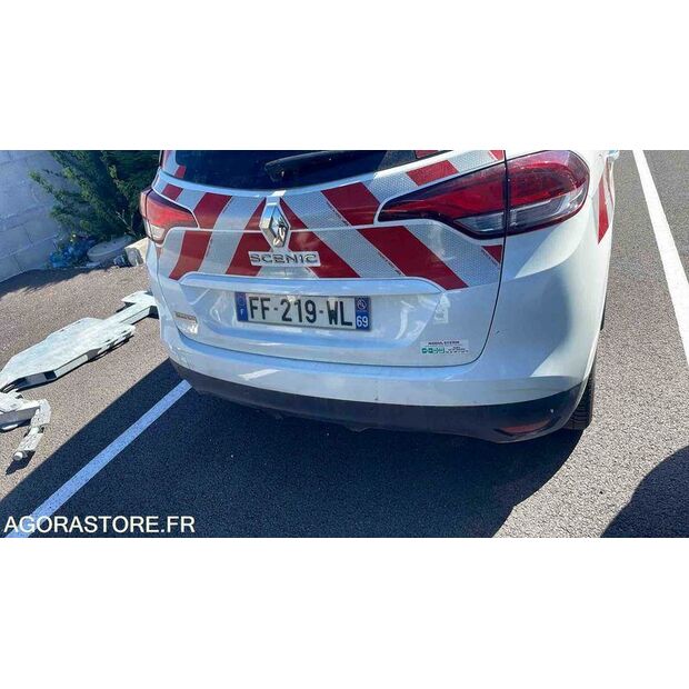 2019 رينو Megane-48140526