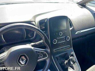2019-renault-megane-1467618-48140527