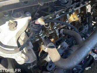 2019-renault-megane-1467618-48140534