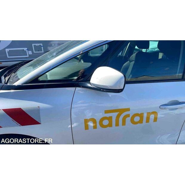 2019 رينو Megane-48140540