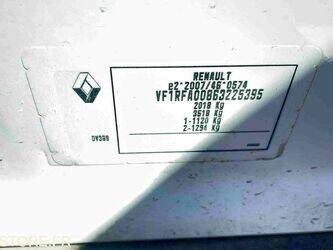 2019-renault-megane-1467618-48140553