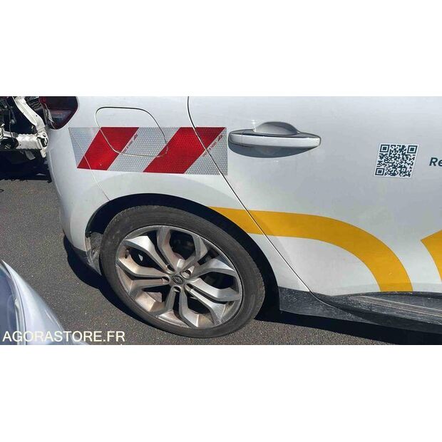2019 رينو Megane-48140560