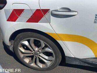2019-renault-megane-1467618-48140560