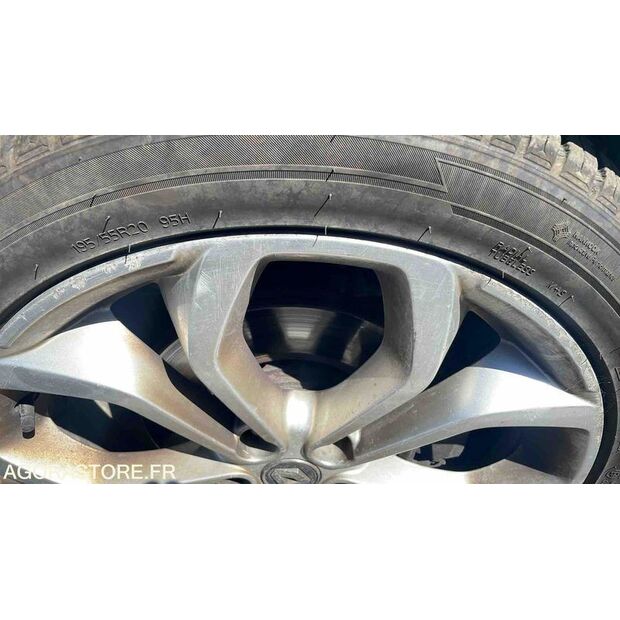2019 رينو Megane-48140563