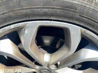2019-renault-megane-1467618-48140563
