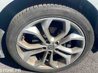 2019-renault-megane-1467618-48140569