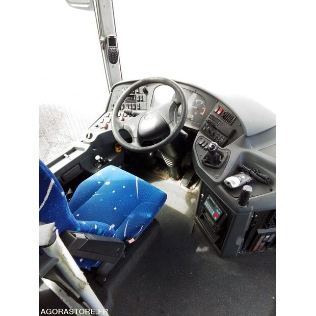 2009 Mercedes-Benz INTEGRO O550-48140648