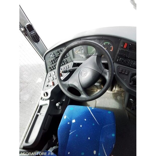 2009 Mercedes-Benz INTEGRO O550-48140649