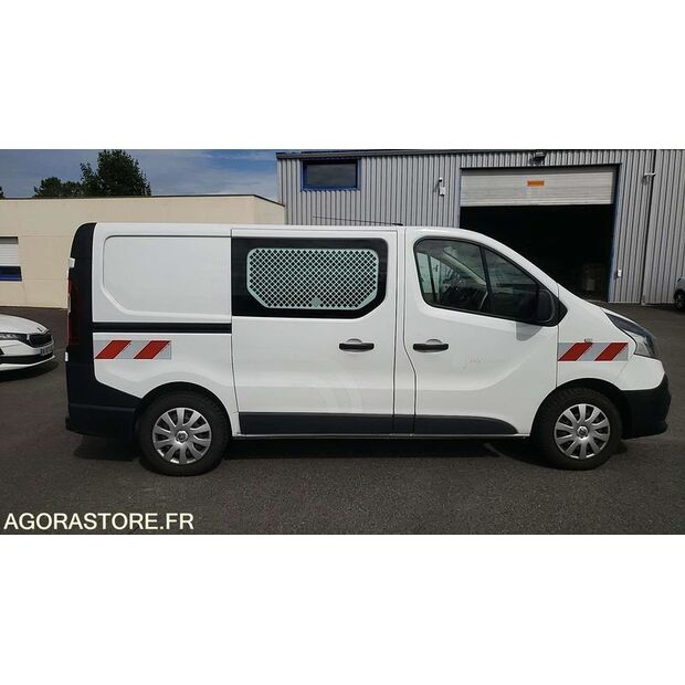 2019 Renault Trafic-48140748