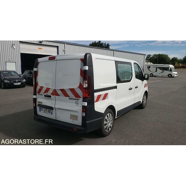 2019 Renault Trafic-48140749