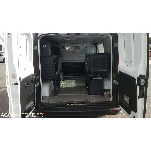 2019 Renault Trafic-48140751