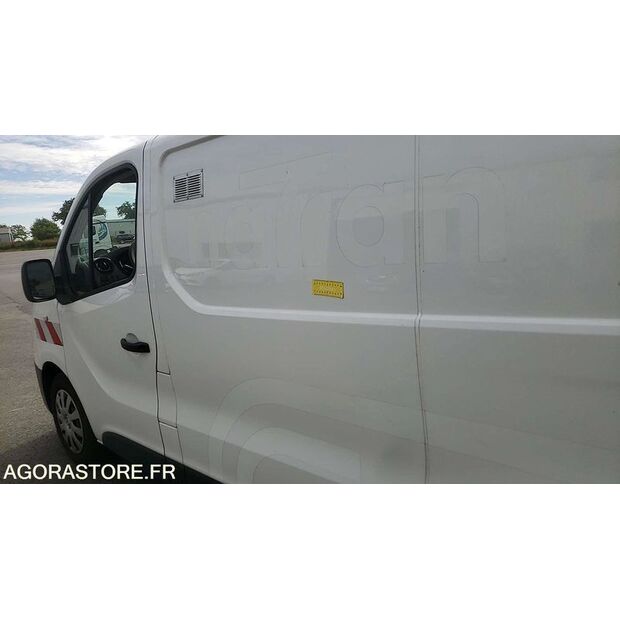 2019 Renault Trafic-48140772