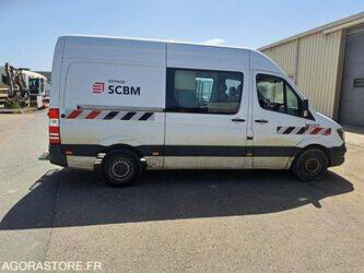 2014-mercedes-benz-sprinter-1467635-48141062