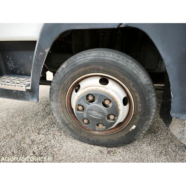 2009 NISSAN Atleon-48141090