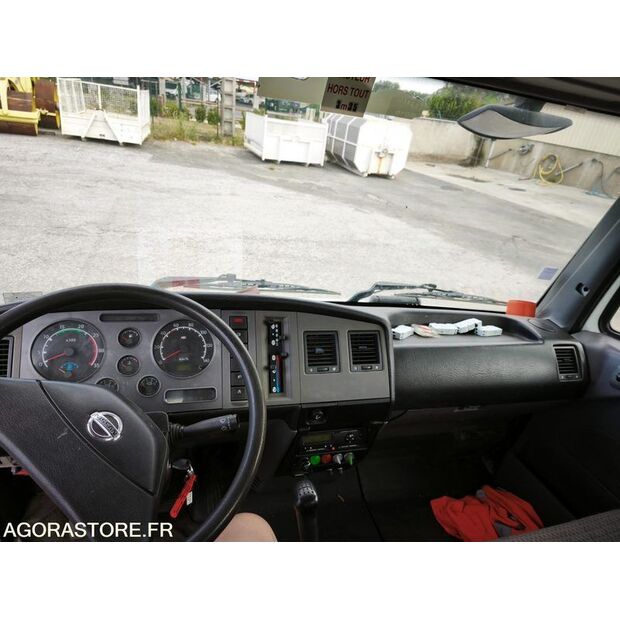 2009 NISSAN Atleon-48141095