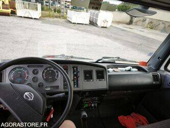 2009-nissan-atleon-1467636-48141095