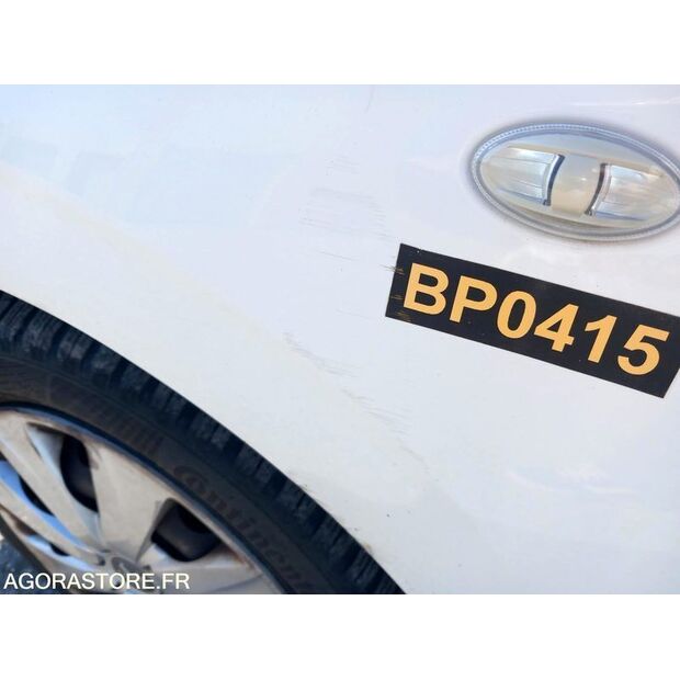 2016 Peugeot 108-48141212