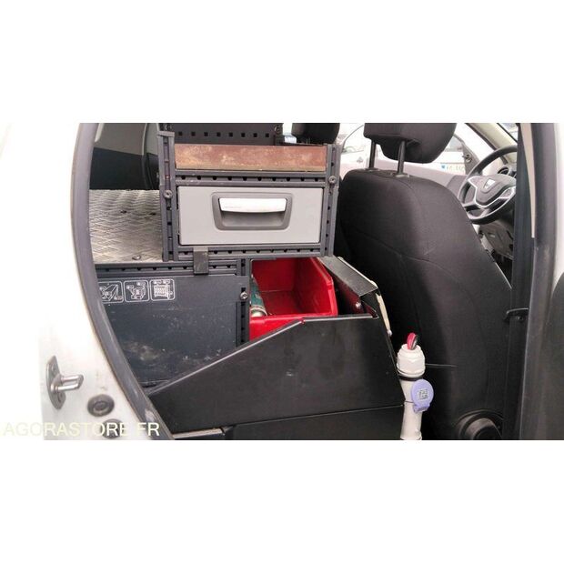 2019 Dacia DUSTER-48141256