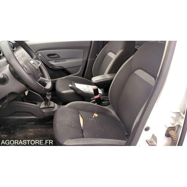 2019 Dacia DUSTER-48141267