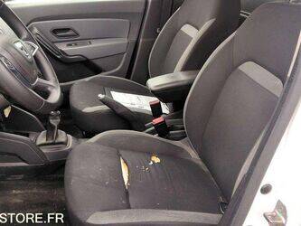 2019-dacia-duster-1467643-48141267