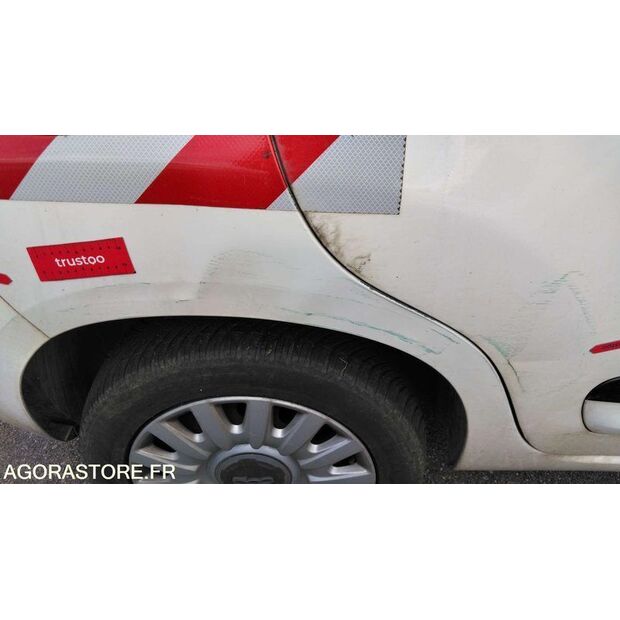 2017 Fiat 500-48141342
