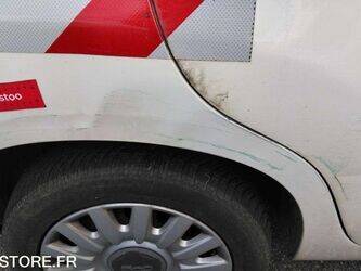 2017-fiat-500-1467645-48141342