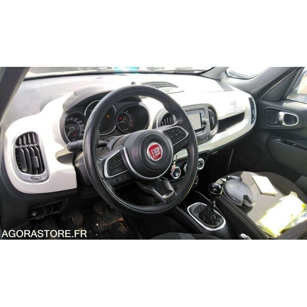 2017 Fiat 500-48141349