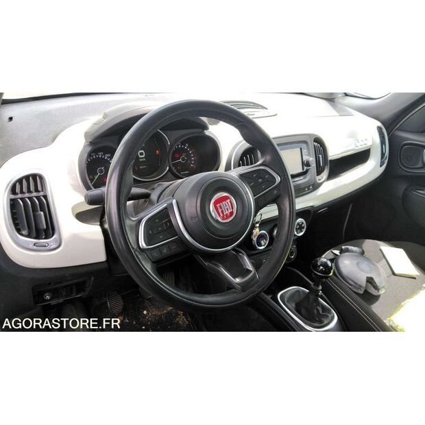 2017 Fiat 500-48141350