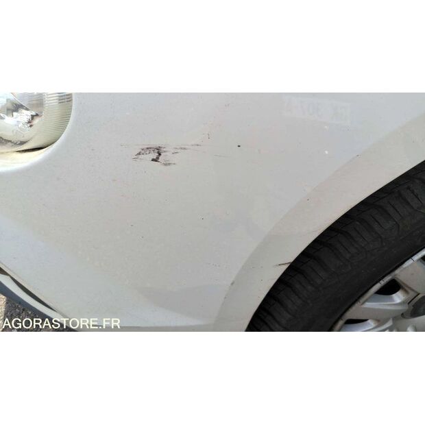 2017 Fiat 500-48141360