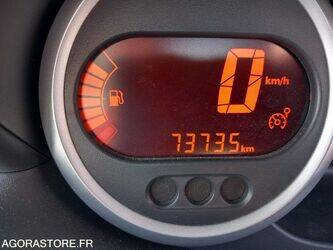 2014-renault-twingo-1467337-48141695