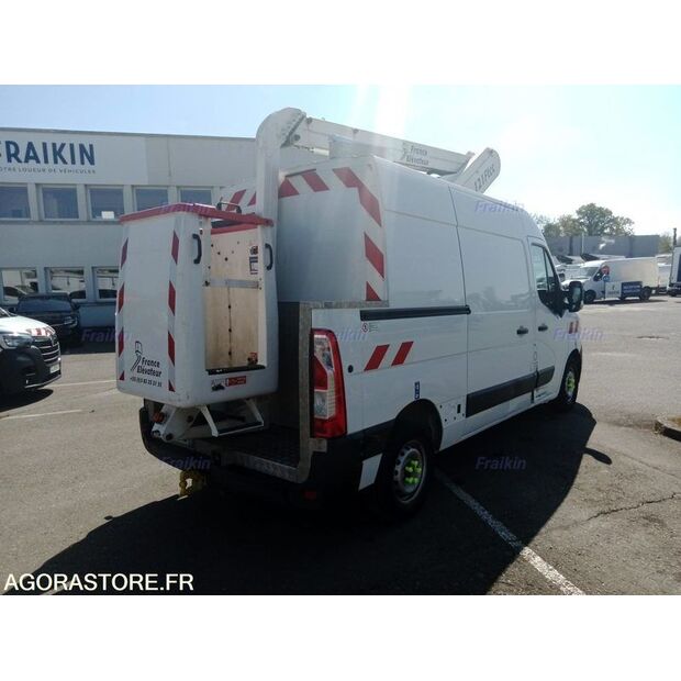 2021 Renault Master-48141718