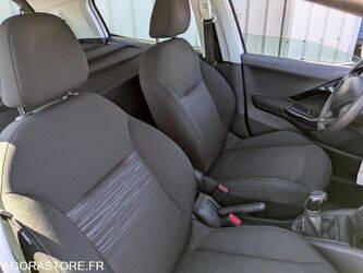 2016-peugeot-208-1467704-48154969
