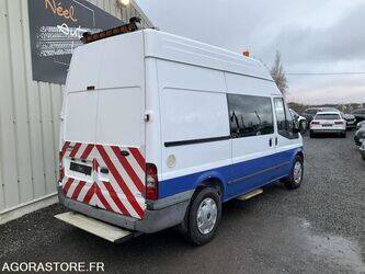 2009-ford-transit-1467711-48155168