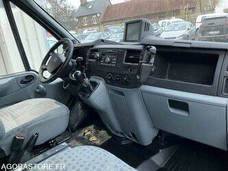 2009-ford-transit-1467711-48155169