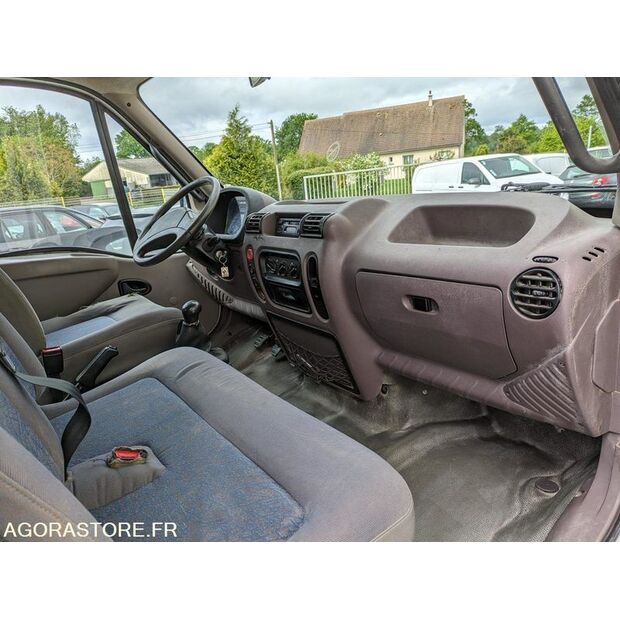 2000 Renault Mascott-48155278