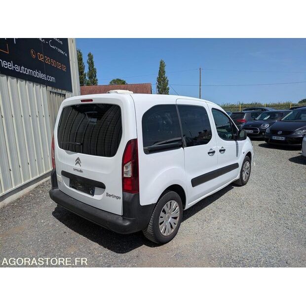 2017 Citroen BERLINGO-48155457