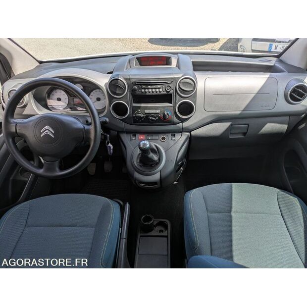 2017 Citroen BERLINGO-48155458