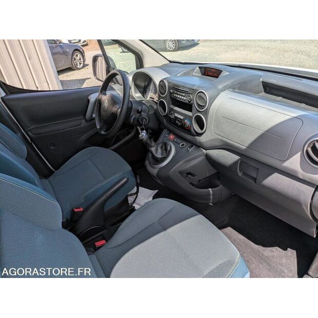 2017 Citroen BERLINGO-48155459